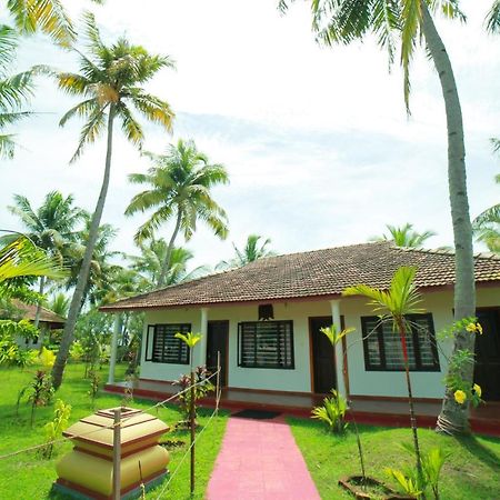 Regant Lake Village, Kollam. Chavara Экстерьер фото