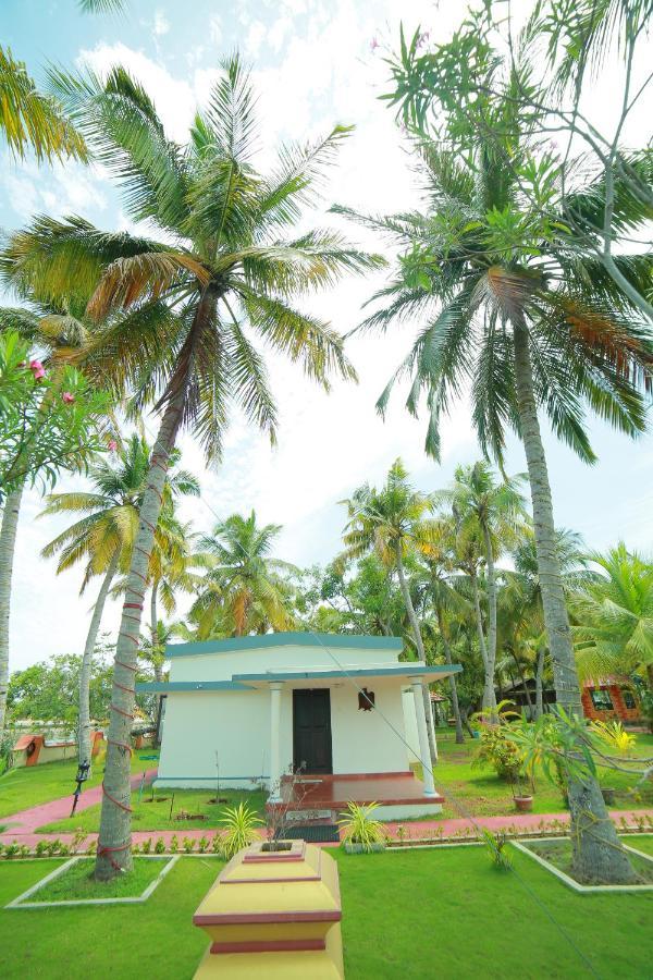 Regant Lake Village, Kollam. Chavara Экстерьер фото