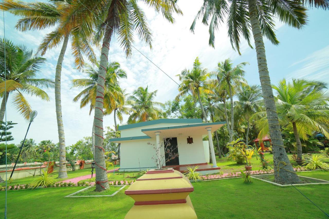 Regant Lake Village, Kollam. Chavara Экстерьер фото