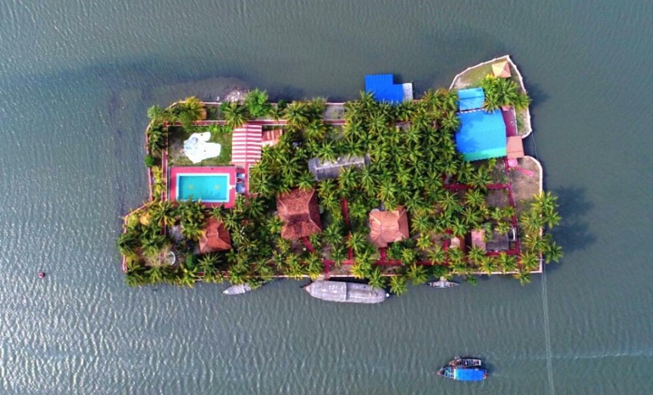 Regant Lake Village, Kollam. Chavara Экстерьер фото